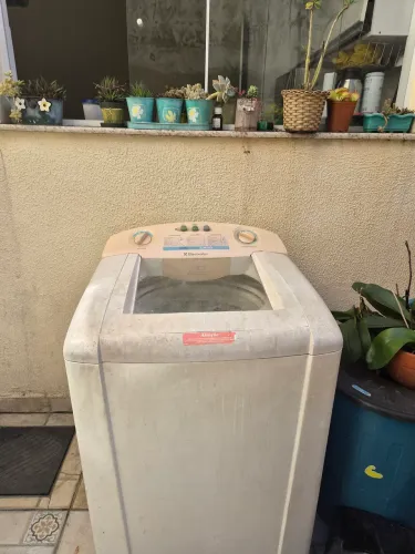 DOAÇAO Maquina de lavar Electrolux (nao funciona)