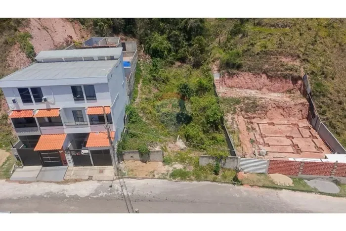 Terreno a venda bairro Jardim São João em Juiz de Fora - MG