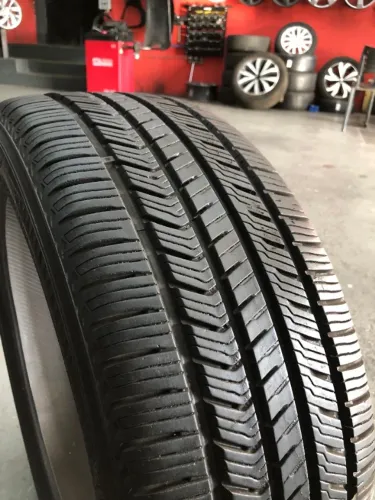 Pneu Seminovo 235/45/19 Yokohama Avulso