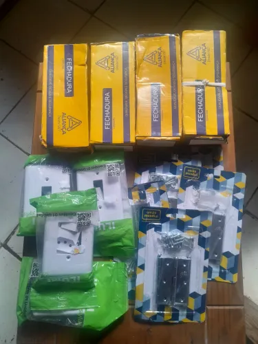 Fechadura dobradiças é interrupto