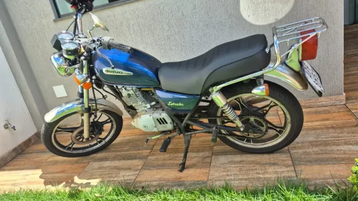 Leia a descrição. 400 km com um tanquinho INTRUDER Suzuki 2008 PERFEITO ESTADO 