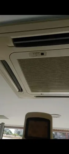 Ar condicionado de teto
