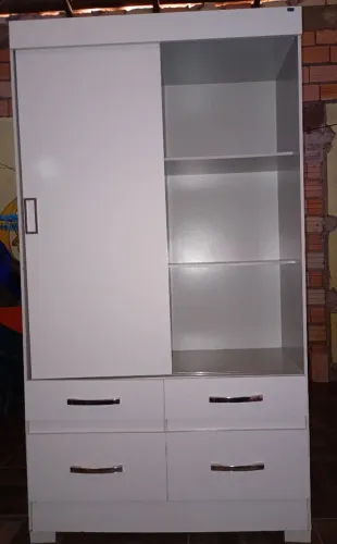 Guarda roupa