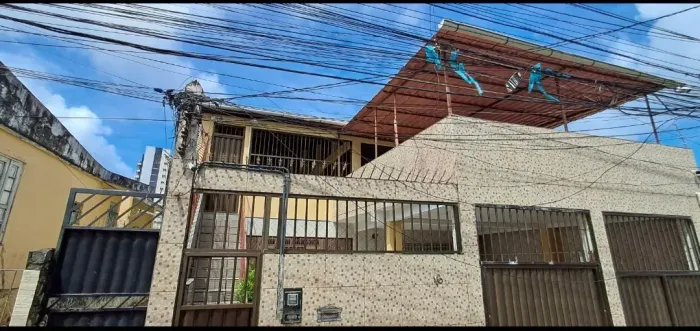 Excelente Imóvel para venda possui 170 metros quadrados com 3 quartos em Acupe - Salvador