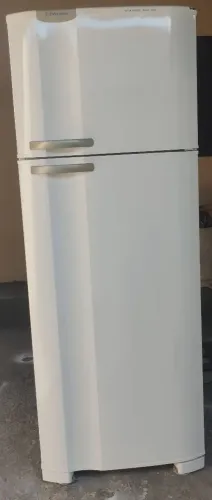 Geladeira. Eletrolux. Degelo seco. 460L. 110v
