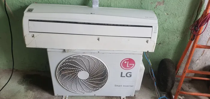 LG inverter 18mil funcionando  baixa de gas