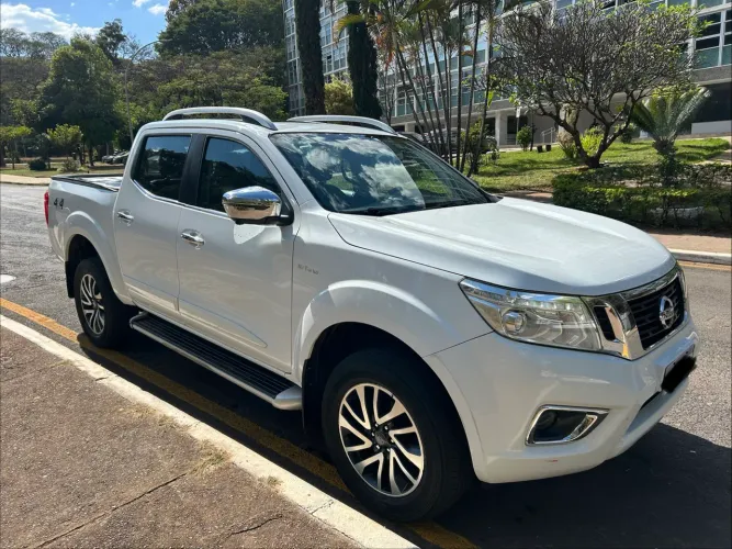 Nissan Frontier LE CD 4X4 2.3 Bi-TB Diesel Aut. 2021