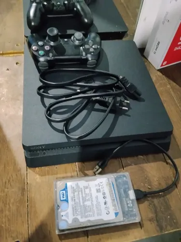 Playstation 4 slim