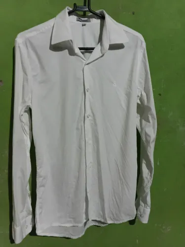 ML slim camisa branca.