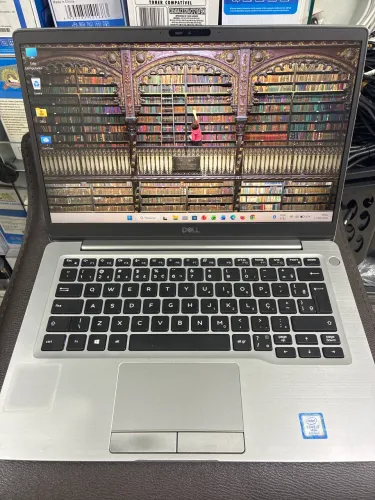 Notebook Dell core I7 Oitava geração 