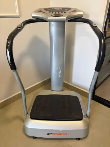 Vendo Plataforma Vibratória Upfitness Energy Pro em excelente funcionamento . 