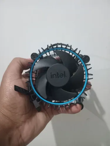 Cooler Intel