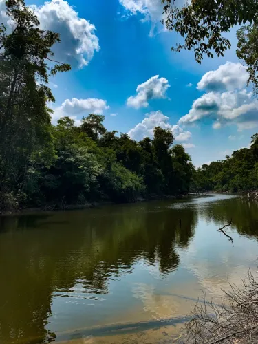 SITIO NA BEIRA DO RIO PRETO - CANDEIAS