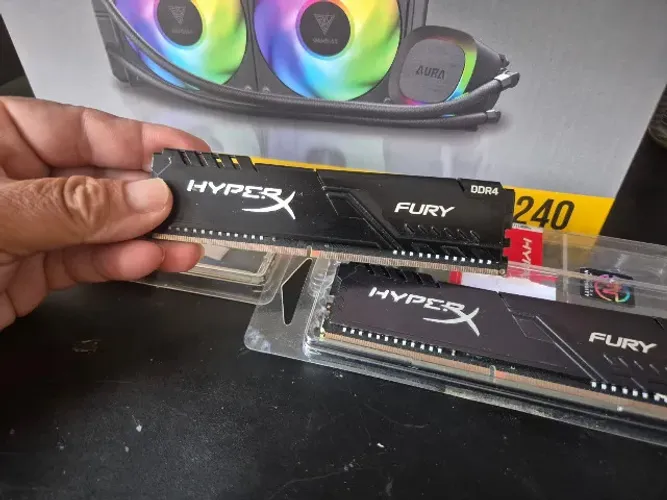 Memória RAM HyperX Fury DDR4 8GB (2x4GB) 3200MHz Kit Dual Channel (Kingston)