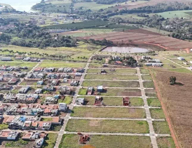 Terreno 10x18 Carlópolis-PR