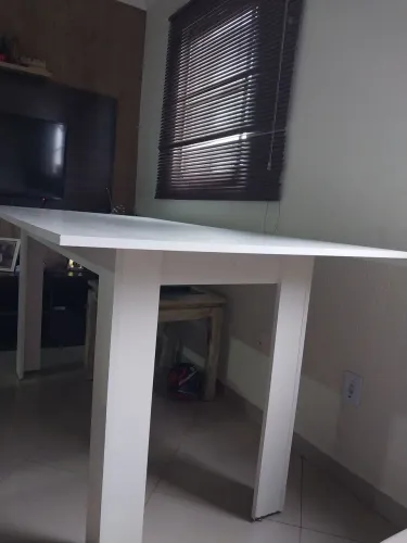 Mesa tipo balcão 