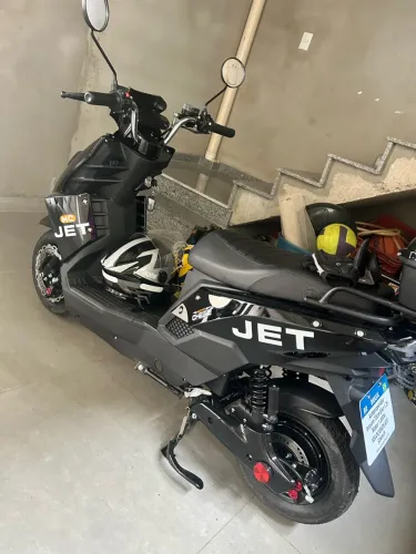 Moto zero vendo pq ficou muito alta para mim.