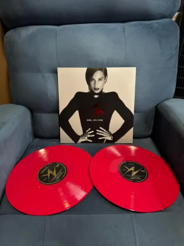 Vinil Alicia Keys Girl On Fire (Vermelho)