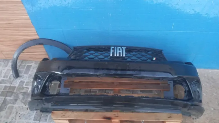 Para-choques do Fiat argo 2020 em diante e do Honda Fit 2010 e do fit twist 2014 perfeitos