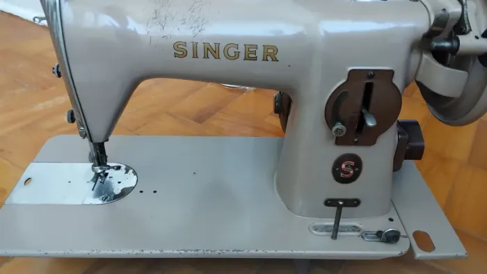 Máquina de costura Singer 15 C Ler a Descrição