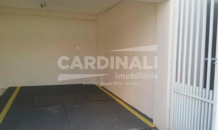 Apartamento com 1 dormitório e garagem para um veiculo coberta