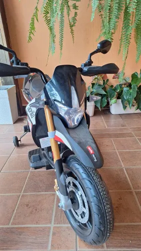 Moto infantil Aprilia