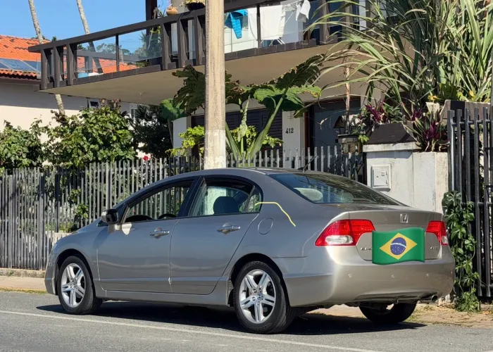 Honda Civic Sedan EXS 1.8/1.8 Flex 16V Aut. 4P 2007