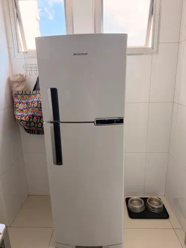 Geladeira Brastemp 375L BRM44HB