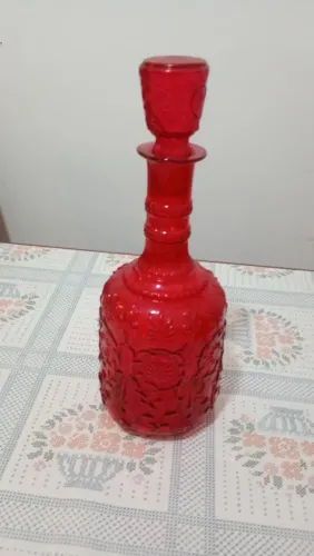 Garrafa de Licor Retrô Vermelha