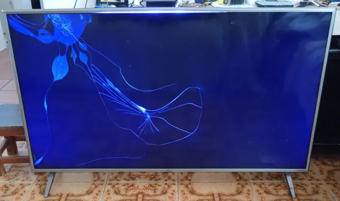 Smart TV LG 50 polegadas para retirada de peças