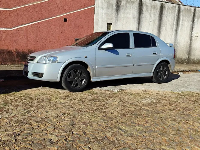 Chevrolet Astra 2.0 8V/ CD 2.0 8V Hatchback 5P MEC 2003