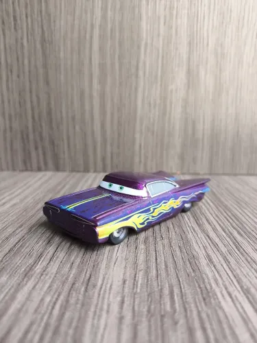 Ramone Miniatura Filme Carros Metal Diecast Novo Lacrado