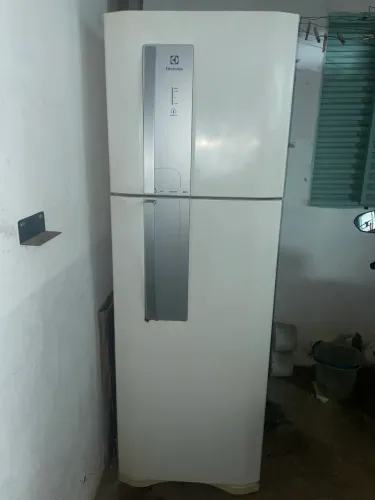 Geladeira Fross free Electrolux