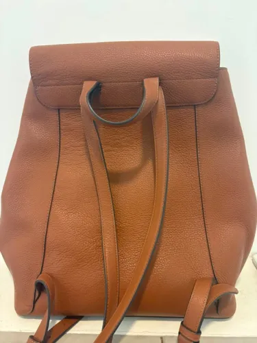 Mochila de couro da Kate Spade (New York) seminova, pouco usada, valor 1000,00