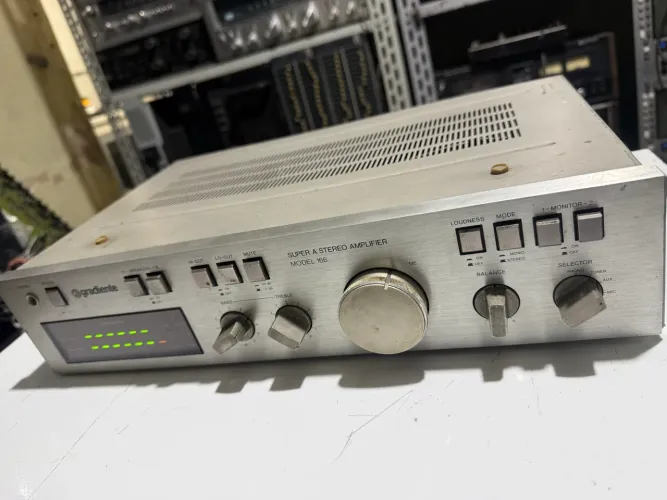 Gradiente amplificador model 166 