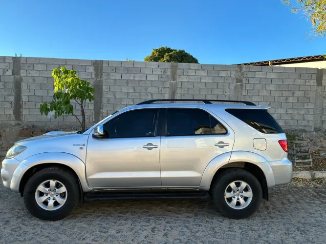 Toyota Hilux SW4 SRV D4-d 4X4 3.0 TDI Dies. AUT 2008