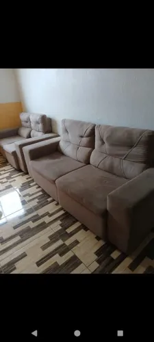 Vendo um jogo de sofá retrate 2 e 3.em perfeito estado de conservação lures 
