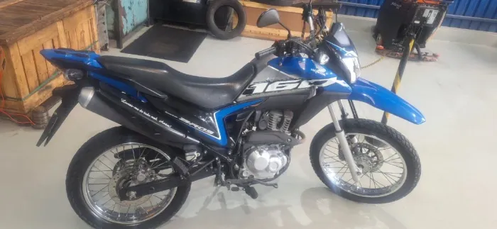 Bros 160 azul