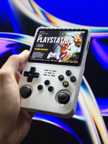 Console Videogame Portátil R36S (64 GB) - 15 mil jogos, Tela IPS