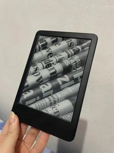 Kindle 11°Geração (Com cliques fantasmas)