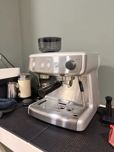 Cafeteira Espresso Oster Xpert Perfect Brew com Moedor Integrado - Inox