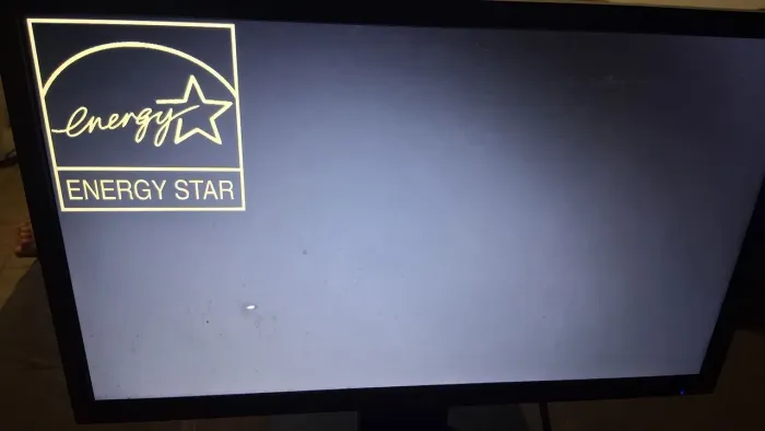 Monitor acer (pontinho branco na tela fora isso pertfeito)