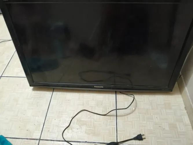 TV Panasonic 40" LCD