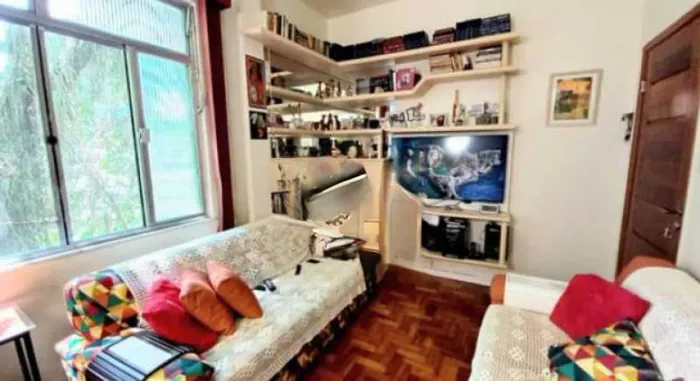 Apartamento : / Residencial / Glória