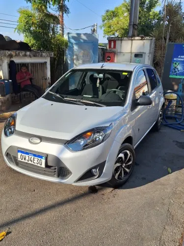 Ford Fiesta S 1.0 8V Flex 5P 2014