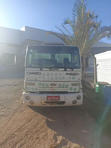 Ford cargo Rolon Grimaldi 
