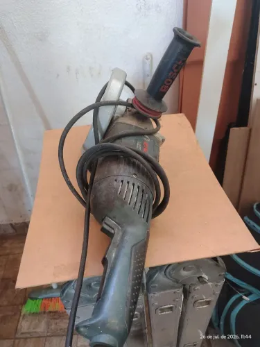 Esmerilhadeira profissional Bosch 220v vws22180