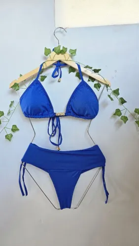 Moda praia feminina 
