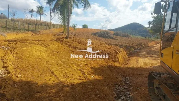 Terreno de 2.000m² à venda em Fundão, ideal para sítio ou casa de campo, região tranquila
