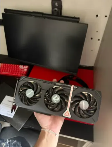 RTX Geforce 5060 ti 8 GB *USADA*